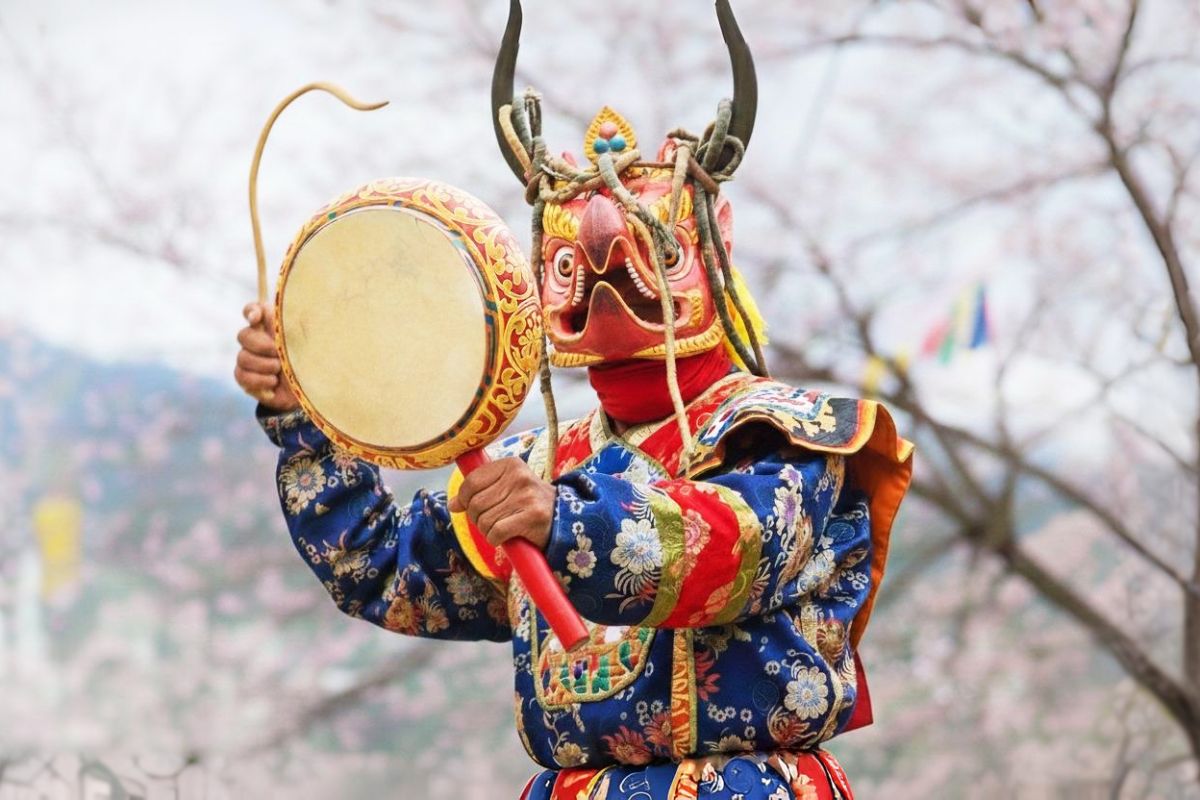 Ura Yakchoe Festival Tour